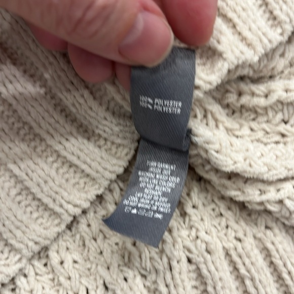 Aerie | Dreamspun Oversized Chunky Knit Mock Neck Sweater | Cream | Medium - Picture 11 of 13